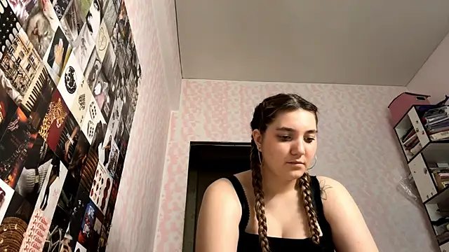 Chat XXX en directo de JanineThielman