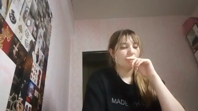 JanineThielman's Live XXX Chat