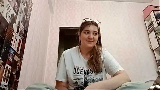 Chat +18 de JanineThielman ao vivo