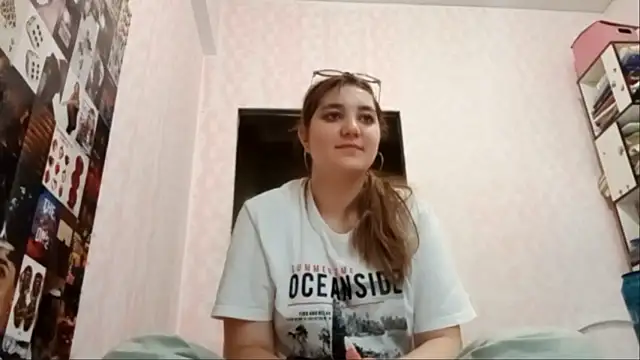JanineThielman Adlı Modelin Canlı XXX Sohbeti