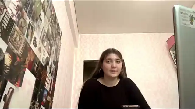 JanineThielman Adlı Modelin Canlı XXX Sohbeti