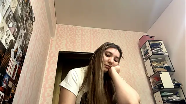 JanineThielman Chat XXX in diretta