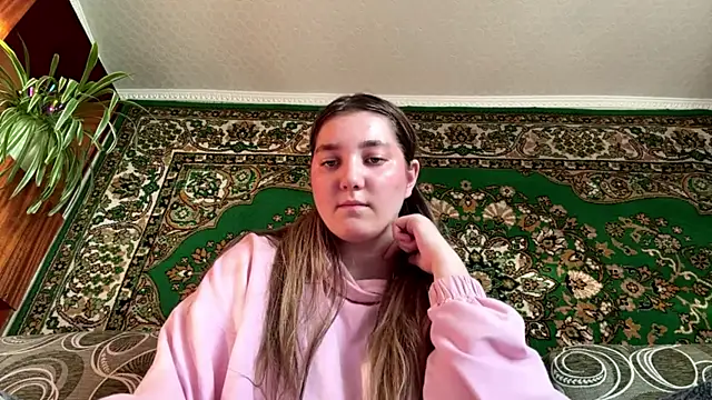 צ'אט XXX בשידור חי של JanineThielman