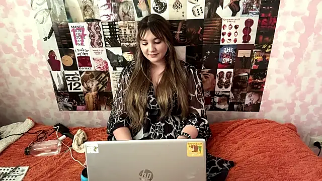 JanineThielman's Live XXX Chat