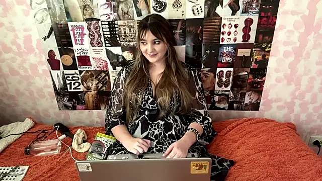 Živý XXX chat JanineThielman