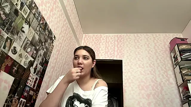 Chatroom XXX en direct de JanineThielman