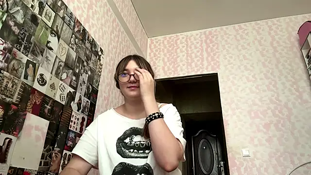 JanineThielman's Live XXX Chat