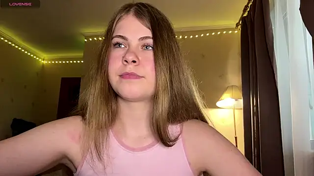 XXX chat uživo modela Amy_Maev