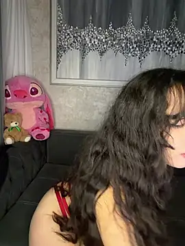 Show modela Lovleymili na web-kameri