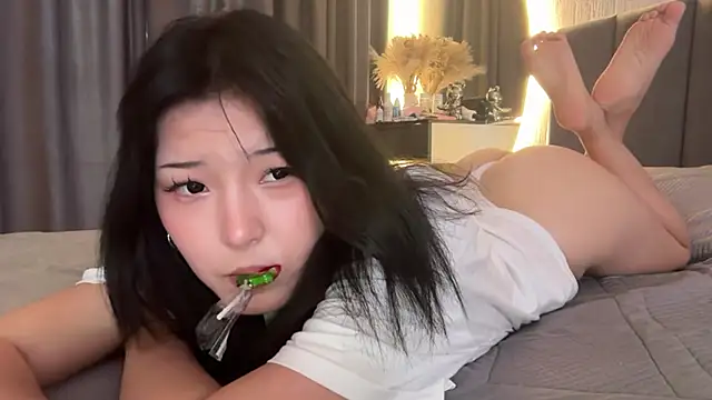Chat +18 de minnie_joy ao vivo