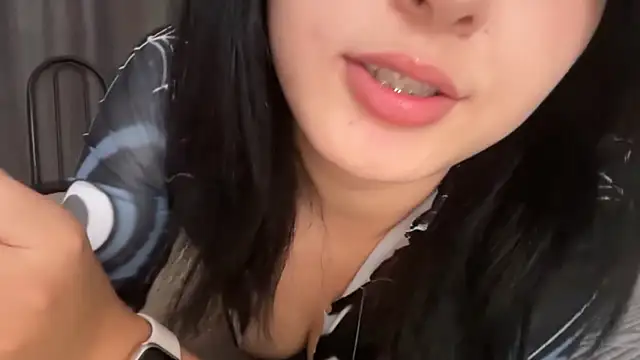 Chat +18 de minnie_joy ao vivo