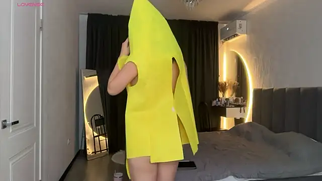 minnie_joy Show in webcam