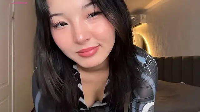 minnie_joy Adlı Modelin Canlı XXX Sohbeti