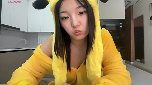 minnie_joy Pertunjukan Webcam