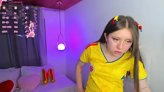 NixieSterling Chat XXX live