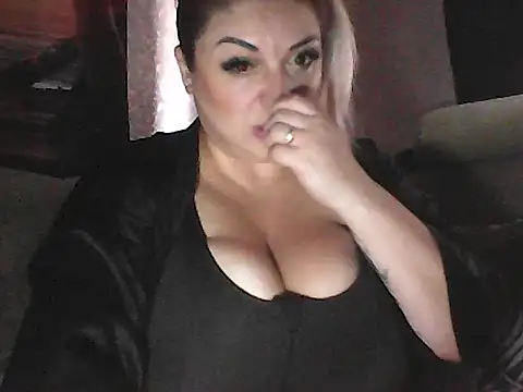 CharleyyCream – Live XXX-chat