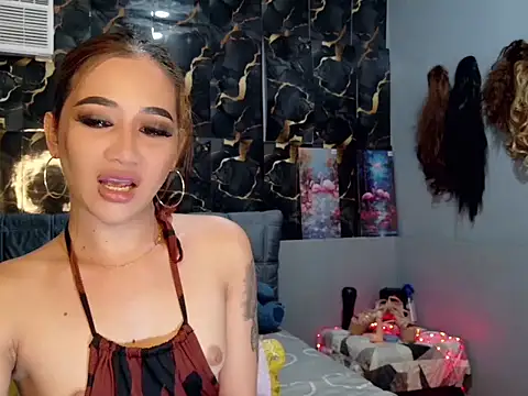Demonsfuck: вебкам-шоу
