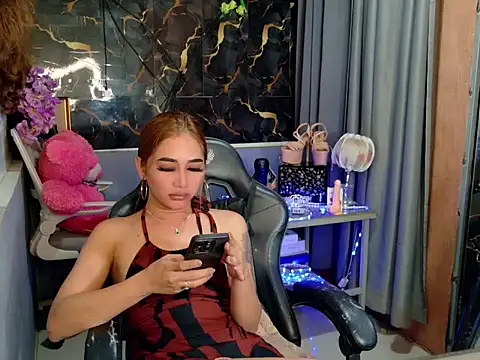 Webkamerová show Demonsfuck
