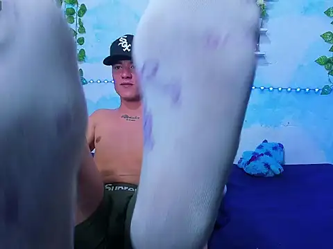Thanos-22cm Webcamshow