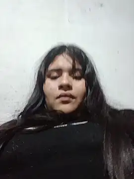 Orianamzn21's Webcam Show