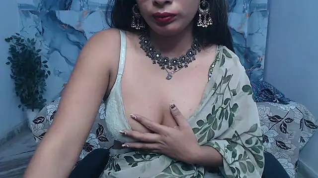 عرض كام Deevisha-queen