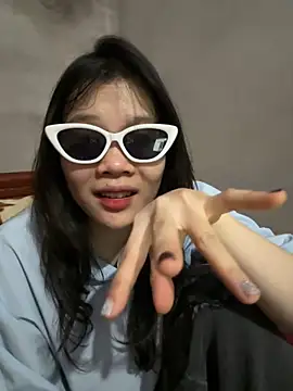 Nancyk6: δωμάτιο απευθείας συνομιλίας