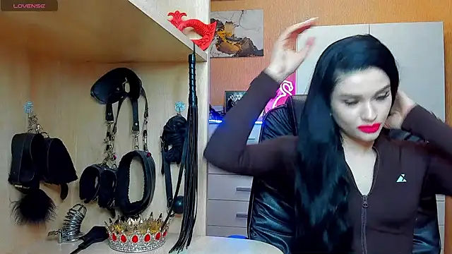 KristiTopxx Show in webcam
