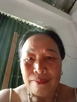 Živá chatovací místnost heesuu11