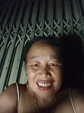 Živá chatovací místnost heesuu11