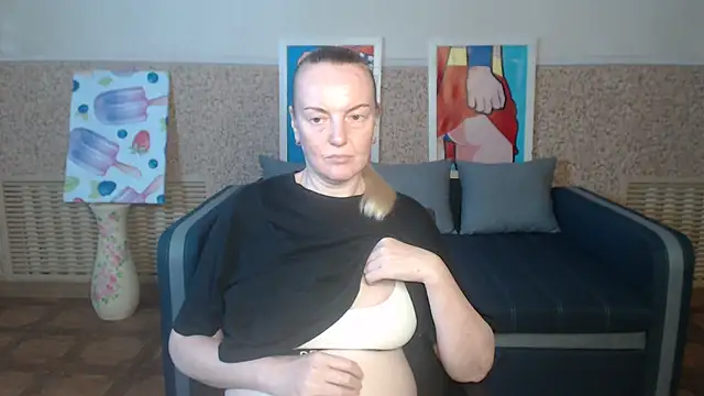 צ'אט XXX בשידור חי של Bella_soulmate