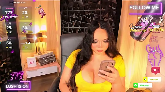 MistressHugeCockTs Webcam show