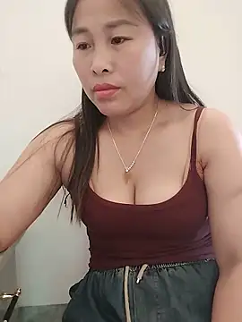 Kelly-sex69 Adlı Modelin Canlı XXX Sohbeti