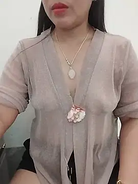 Kelly-sex69 现场XXX聊天