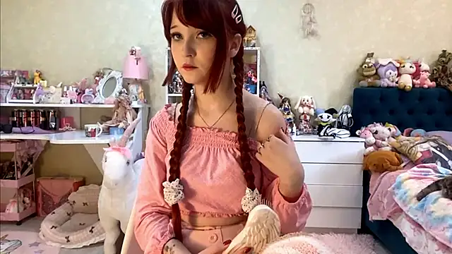 Pokazy przed kamerką – AlisaHoshiCos