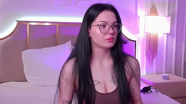 CindyMil Adlı Modelin Canlı XXX Sohbeti