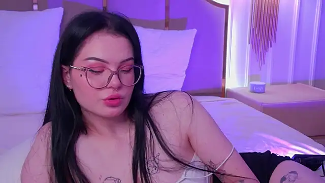 CindyMil Chat XXX in diretta