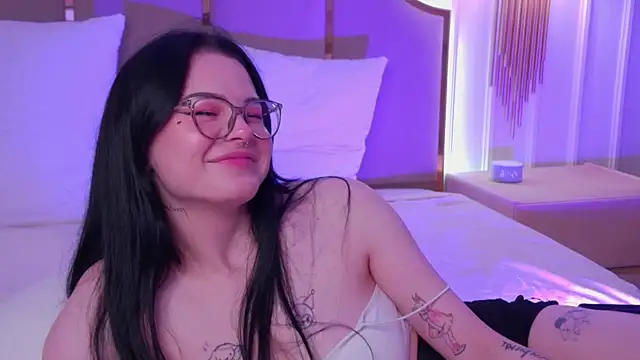 CindyMil's Live XXX Chat