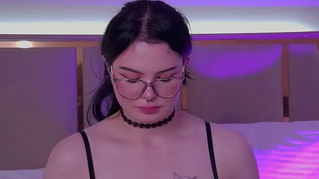 CindyMil – Naživo XXX chat