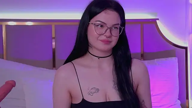 CindyMil's Live XXX Chat