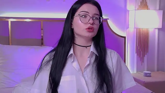 Chat +18 de CindyMil ao vivo