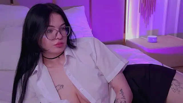 CindyMil – Naživo XXX chat