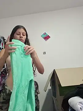Chat +18 de IrisBound ao vivo