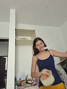 Show modela IrisBound na web-kameri