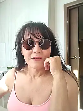 MilkCandyGirl's Live XXX Chat