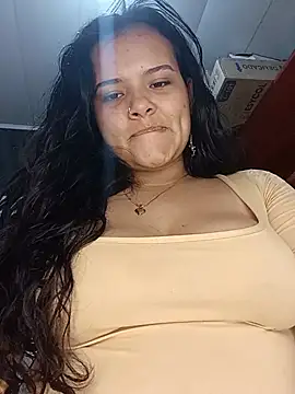 Emily_Rouse23のライブXXXチャット