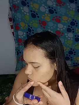 Show de webcam de Emily_Rouse23