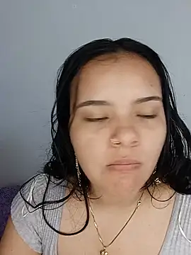 Онлайн чат XXX Emily_Rouse23