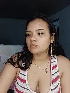 Czat XXX na żywo – Emily_Rouse23
