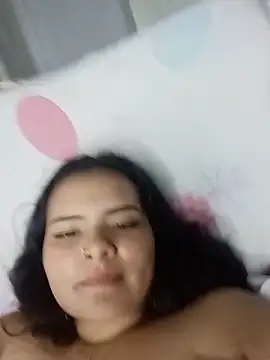 Emily_Rouse23 Adlı Modelin Canlı XXX Sohbeti