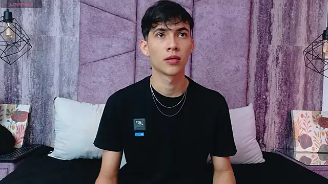 AronTawers' Webcam Show